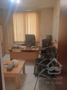 واحد اداری مفتح جنوبی دارای آسانسور و پارکینگ