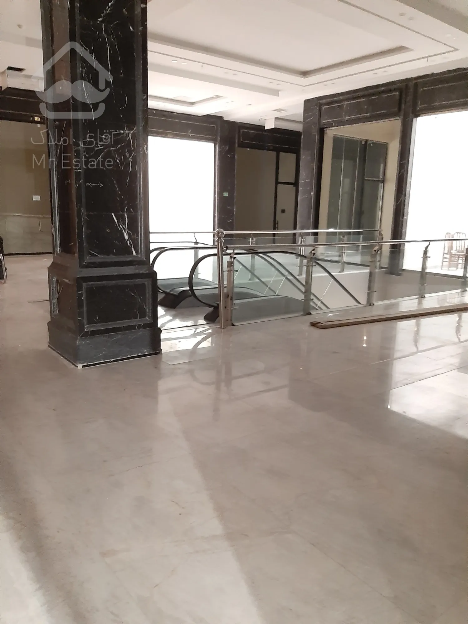 رهن اجاره مغازه 16 متری با شرایط پرداخت ویژه در رونیکامال هروی