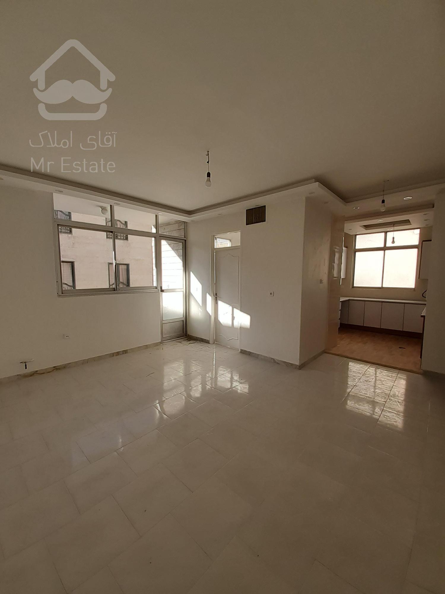 فروش ۶۴ متر ۱ خواب ، تخلیه ، تک واحد