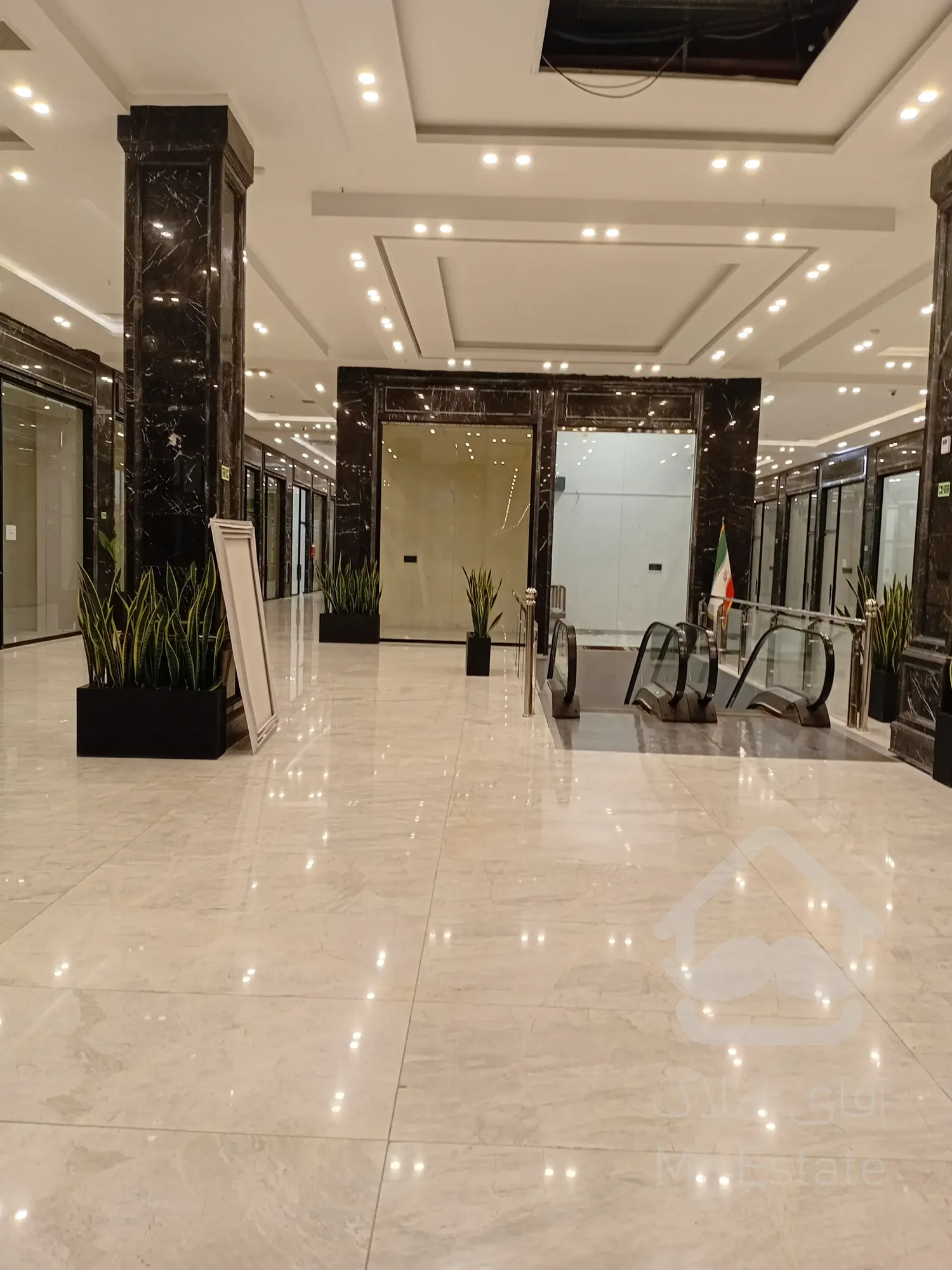 پیش فروش واحد تجاری 30 متری اقساطی در پونک