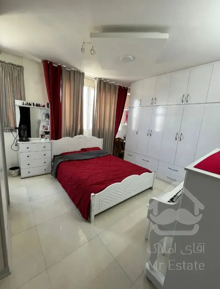 واحد ۸۲ متری رشتیان/ پارکینگ/سند دار/طبقه اول