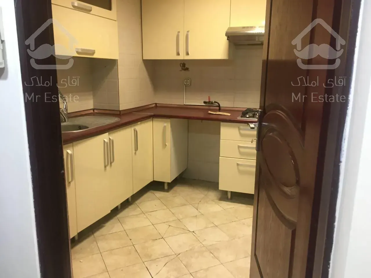 اجاره اداری آپارتمان  110متری اقدسیه مناسب سالن زیبایی