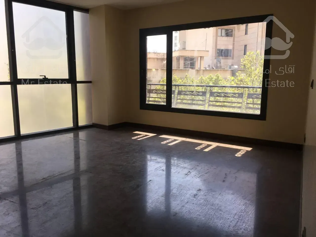 اجاره اداری دربستی 550 متری حکمت 5 خواب