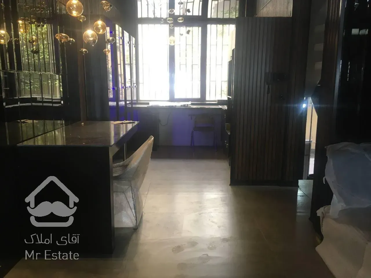 اجاره آپارتمان اداری اندرزگو 250 متری خوش نقشه