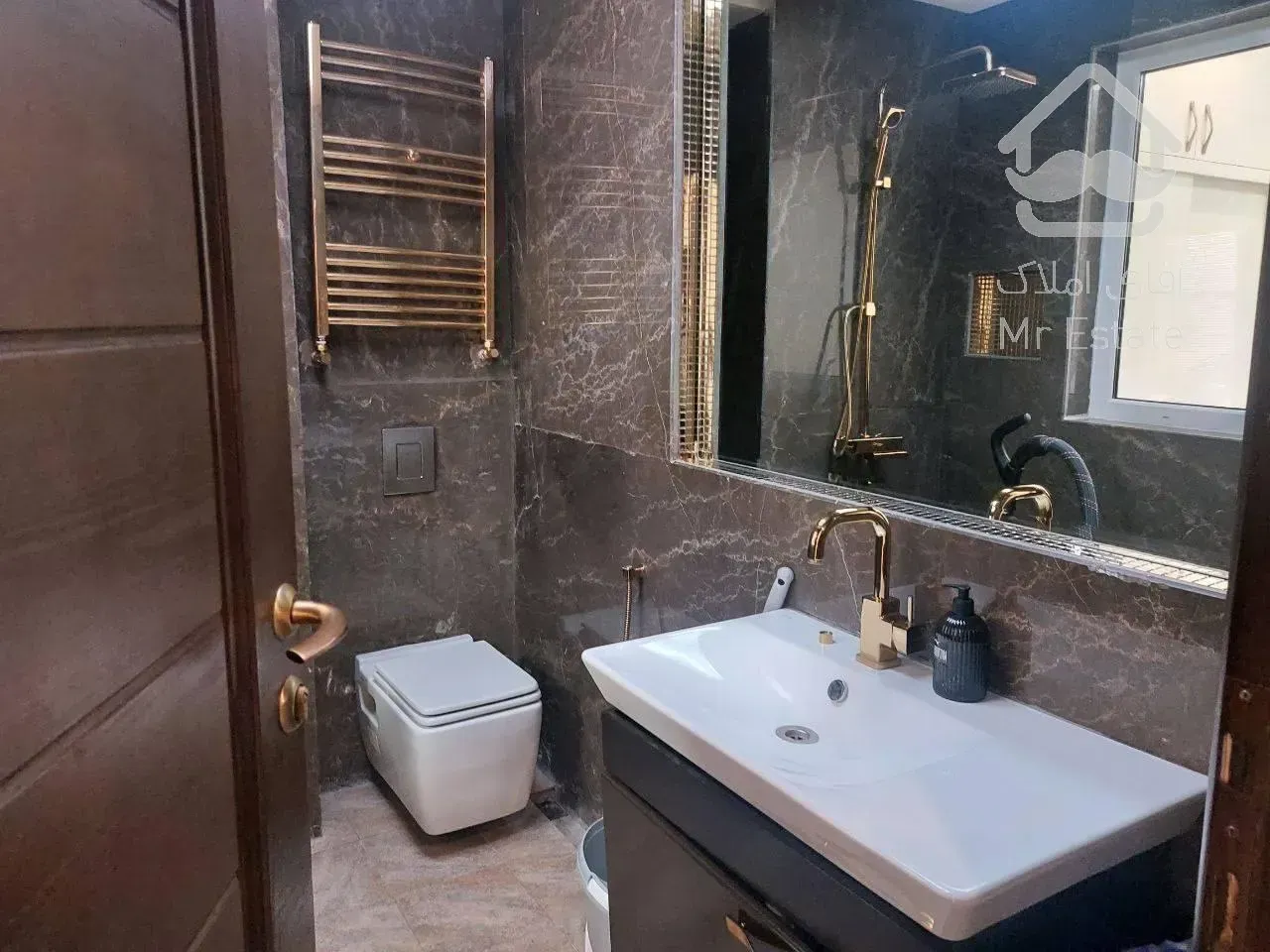 اجاره آپارتمان 250 متری فرمانیه فلت