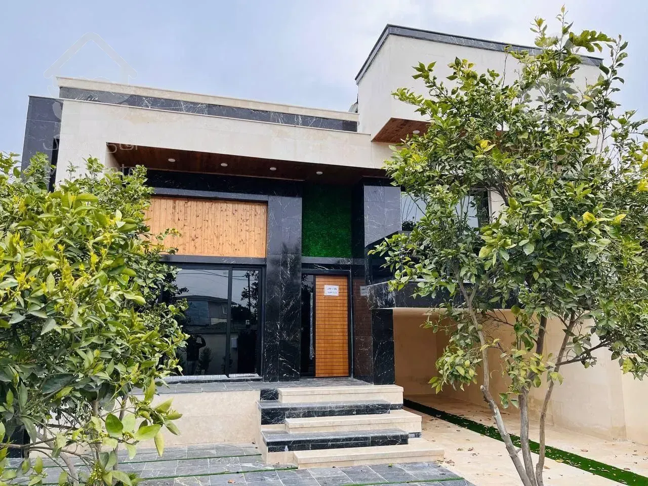 فروش ویلا ۱۵۰ متری نیم پیلوت مدرن