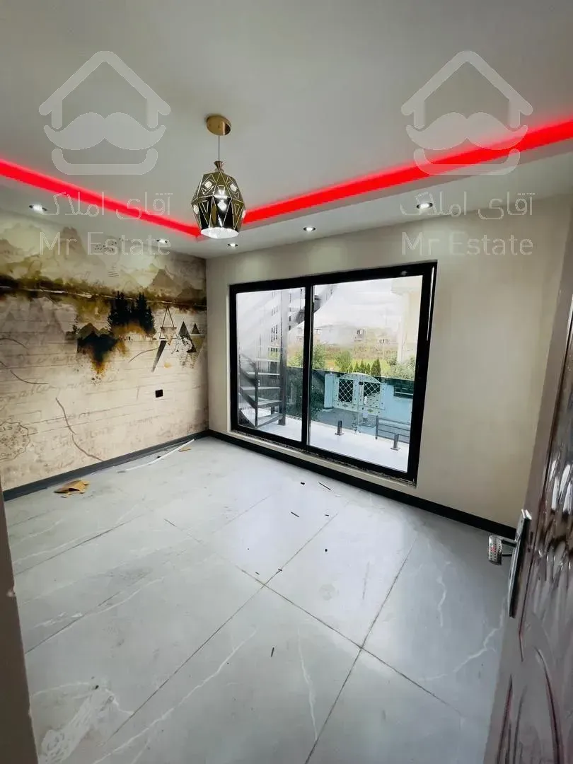 فروش ویلا نیم پیلوت نما سفید مدرن