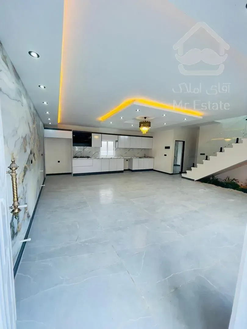 فروش ویلا نیم پیلوت نما سفید مدرن