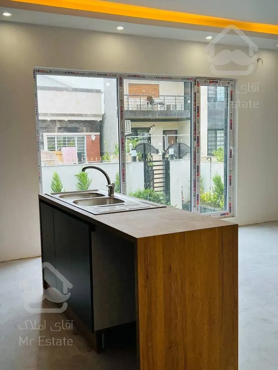 فروش ویلا فلت ۱۴۰ متری شیک و دلباز