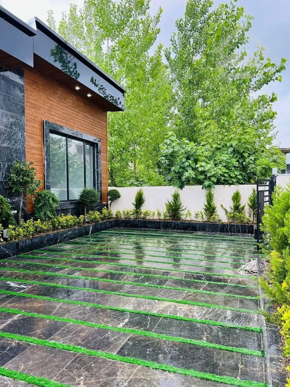 فروش ویلا فلت ۱۴۰ متری شیک و دلباز