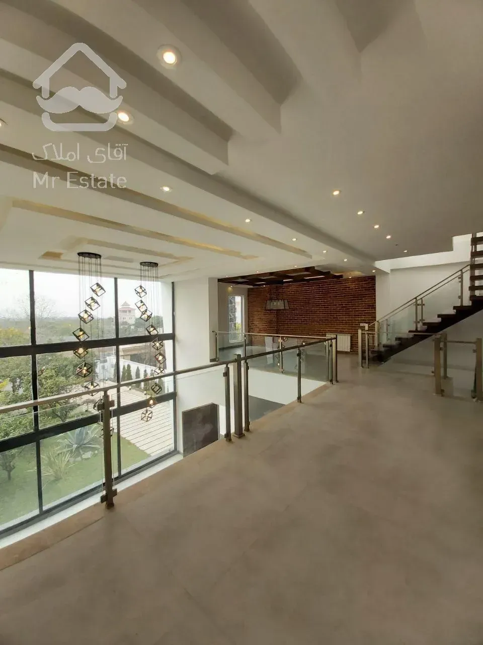 فروش ویلا ۴۰۰ متری با لوکیشن عالی