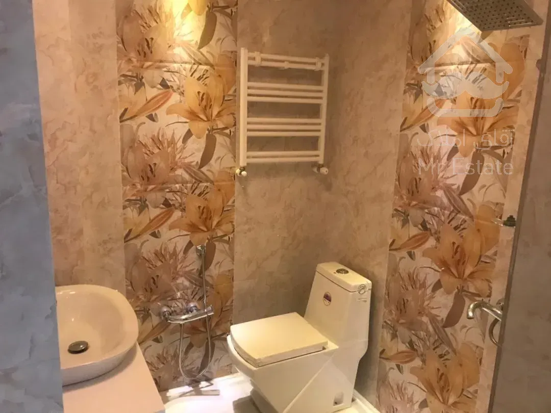 فروش 70 متری پاسداران