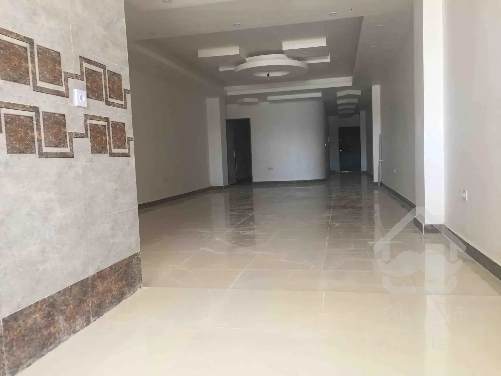 آپارتمان ۱۳۰متری