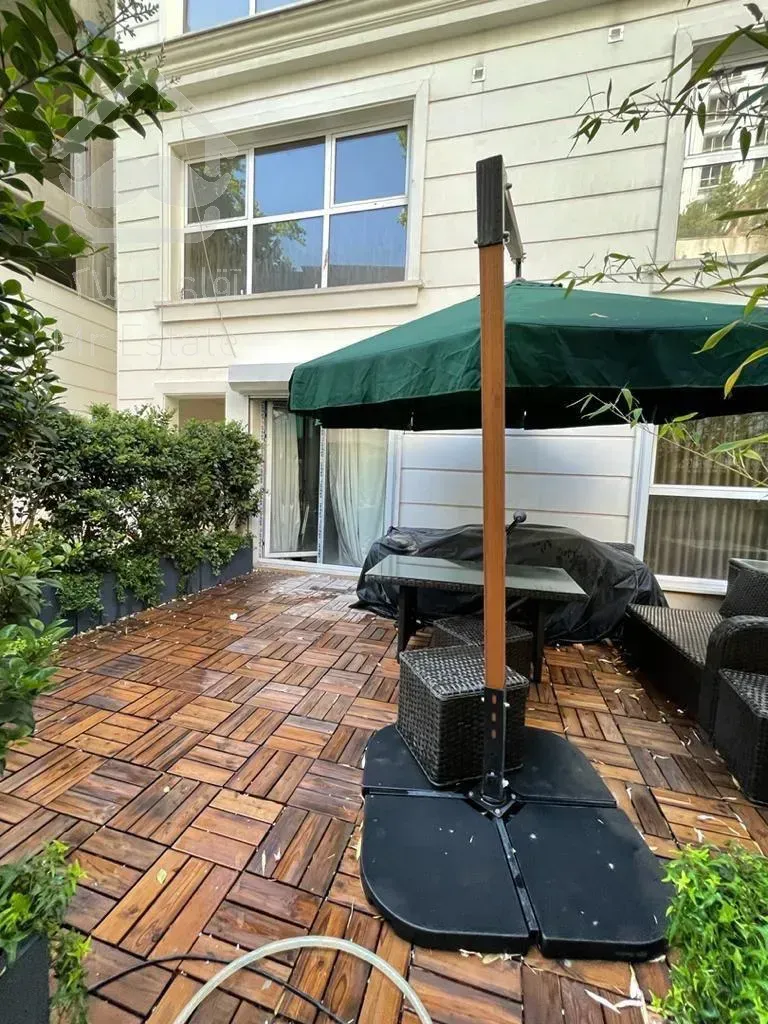 فروش اپارتمان 260 متری زعفرانیه