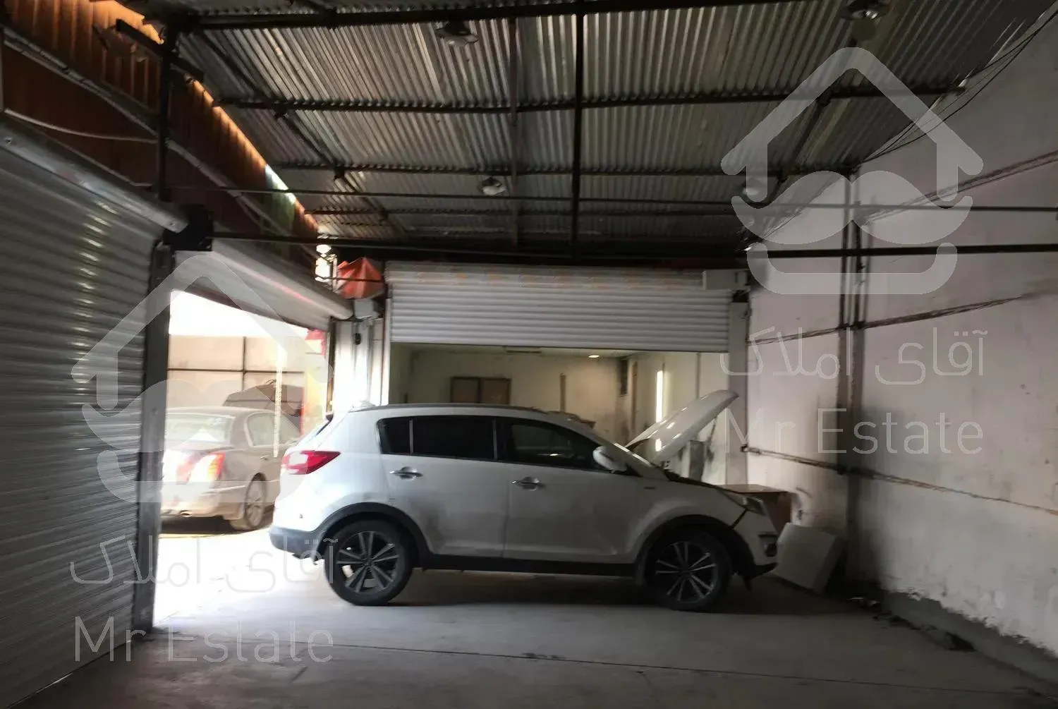 ۱۴۰ متر سالن صافکاری نقاشی