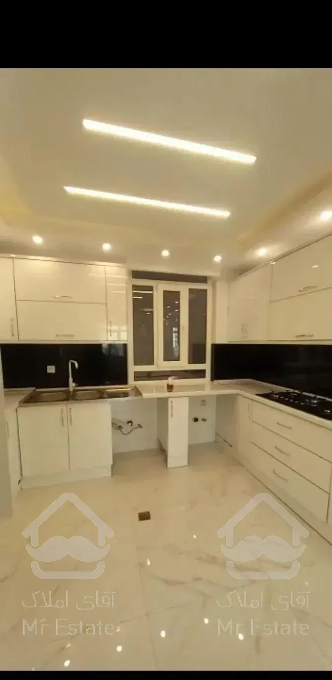 آپارتمان ۱۰۰متری ۲خواب ، خوش نقشه ، فراز لامع