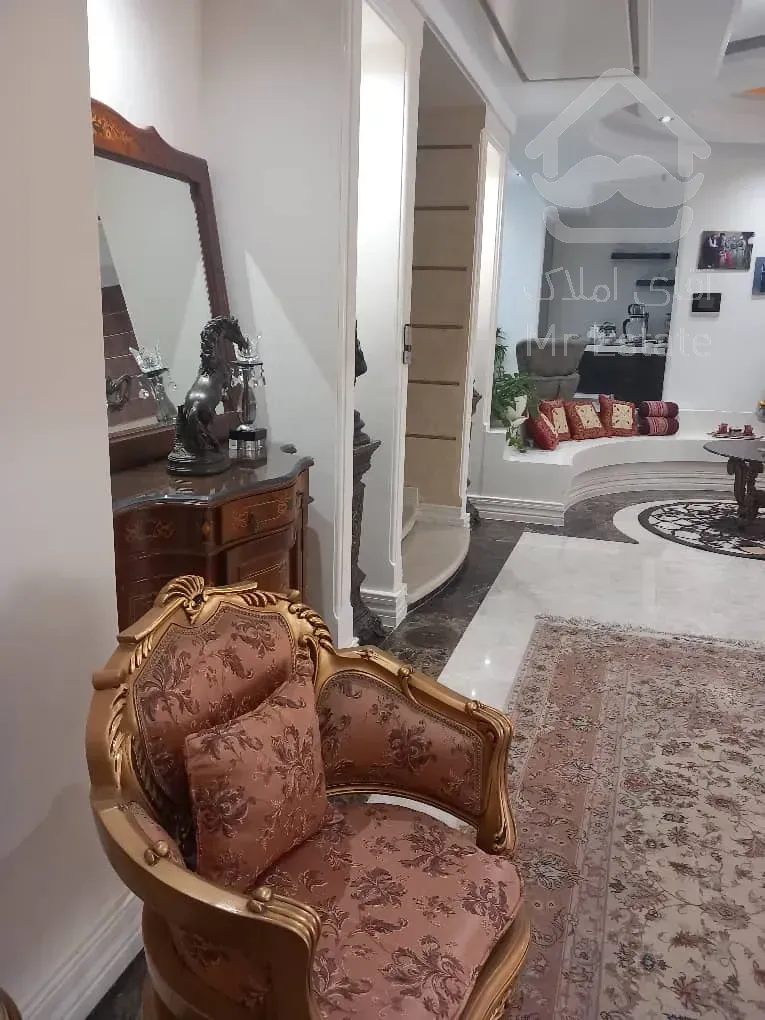 فروش 130 متر مسکونی پاسداران