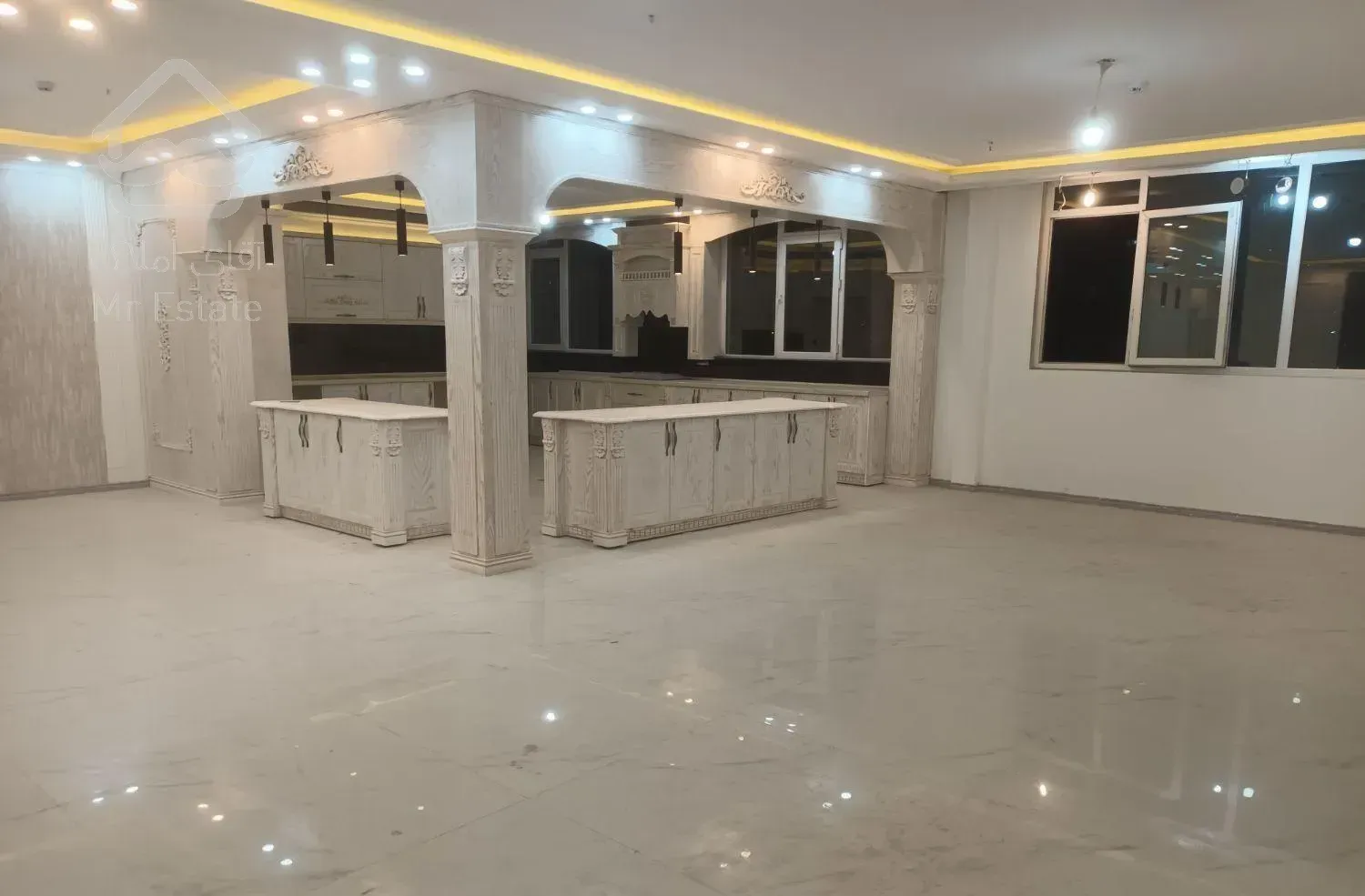 آپارتمان 210 متر سر جلو طلاب تک واحدی پنت هوس