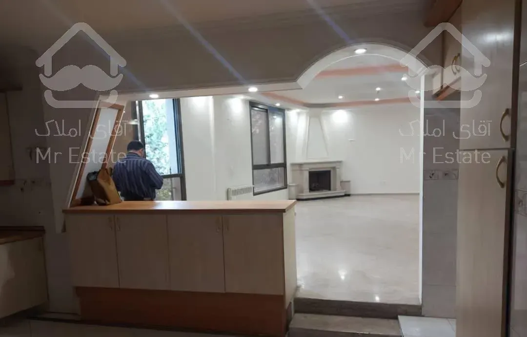 فروش اپارتمان  ۲۰۰متر ۱۲سال تک واحدی