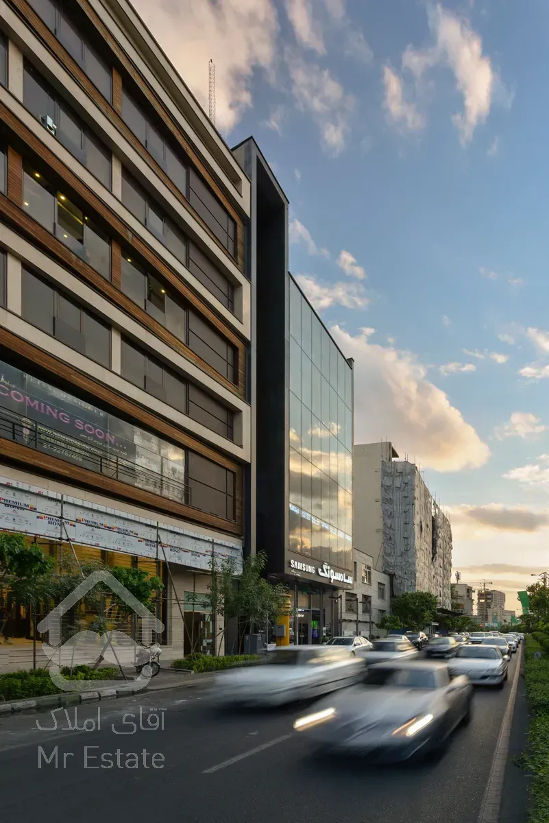 ۲۲۰ متر سند اداری بر اندرزگو ، نوساز مدرن ، ۴ پارکینگ