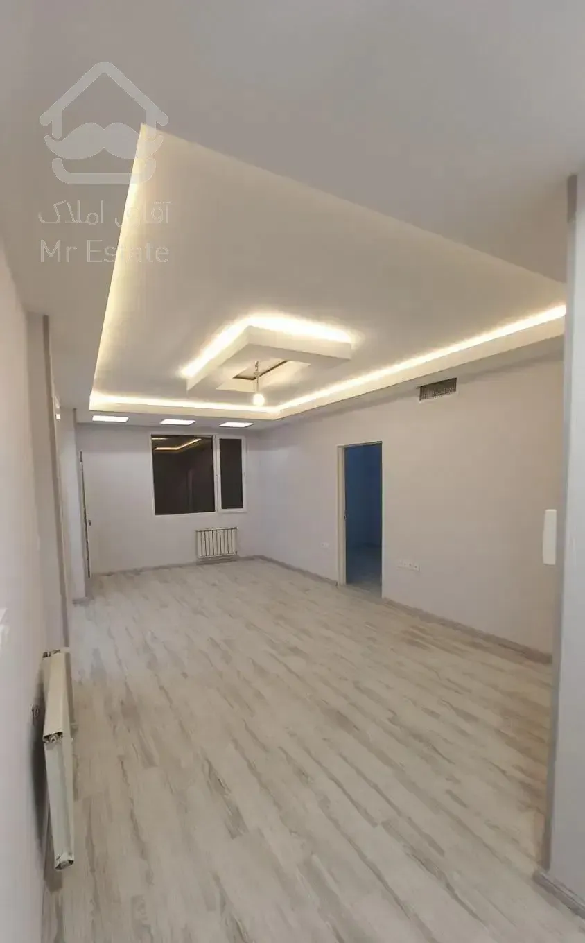 77متری/ ملاصدرا‌شمالی/ نقلی و کمیاب ( آس )