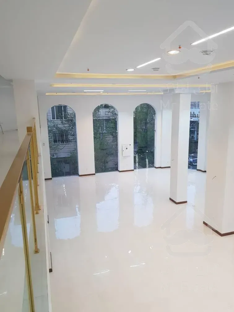 فروش مغازه اندرزگو 580  متر شیک