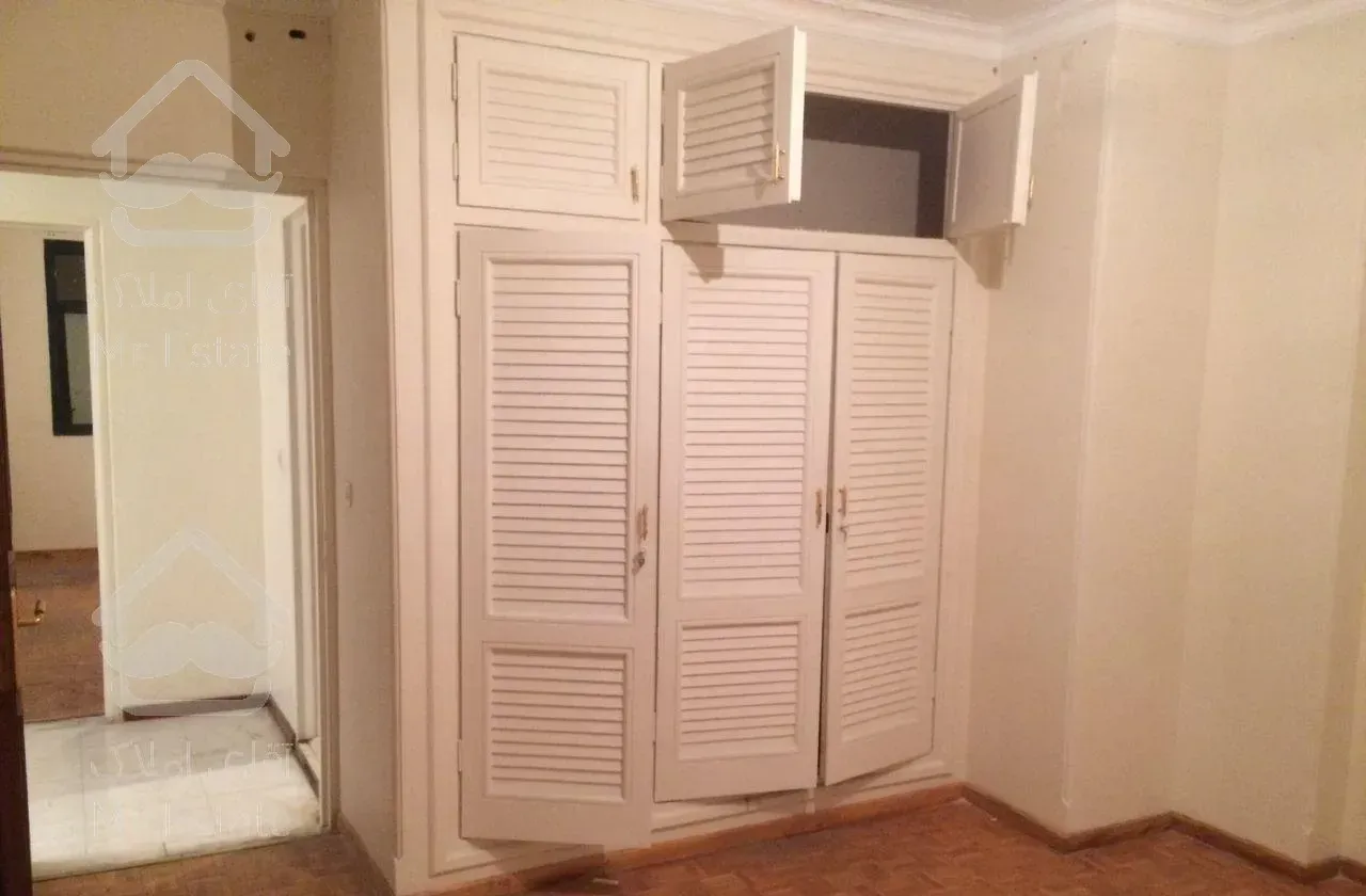 آپارتمان ١٧٥متری ولیعصر (تجریش)