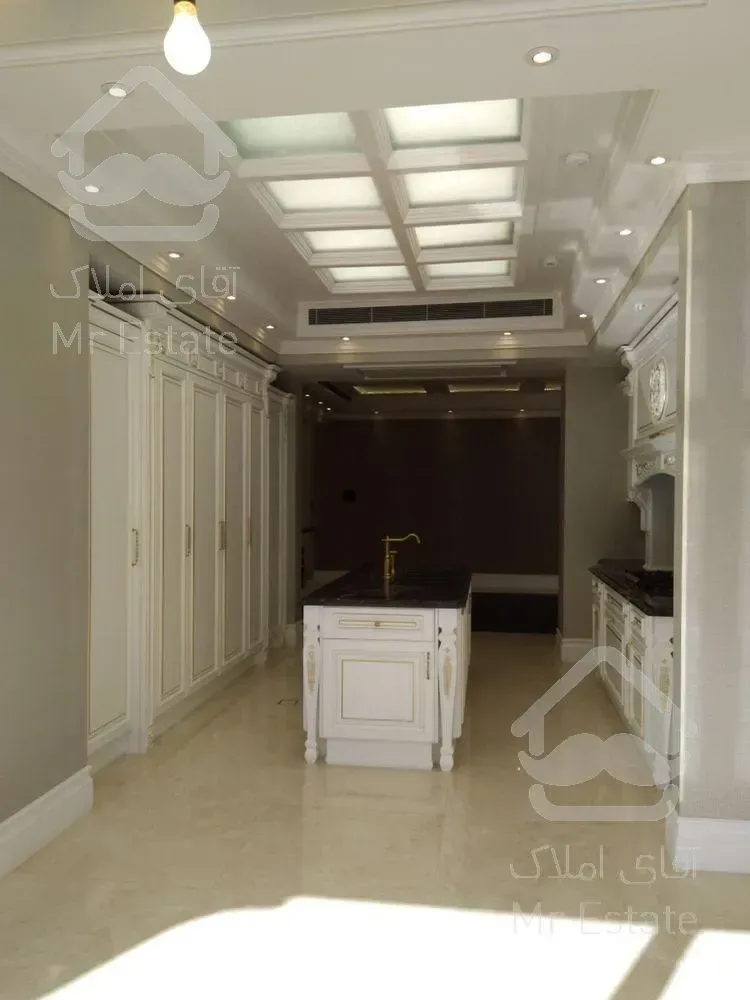 خرید پنت هاوس 256 متری  فرمانیه شرقی