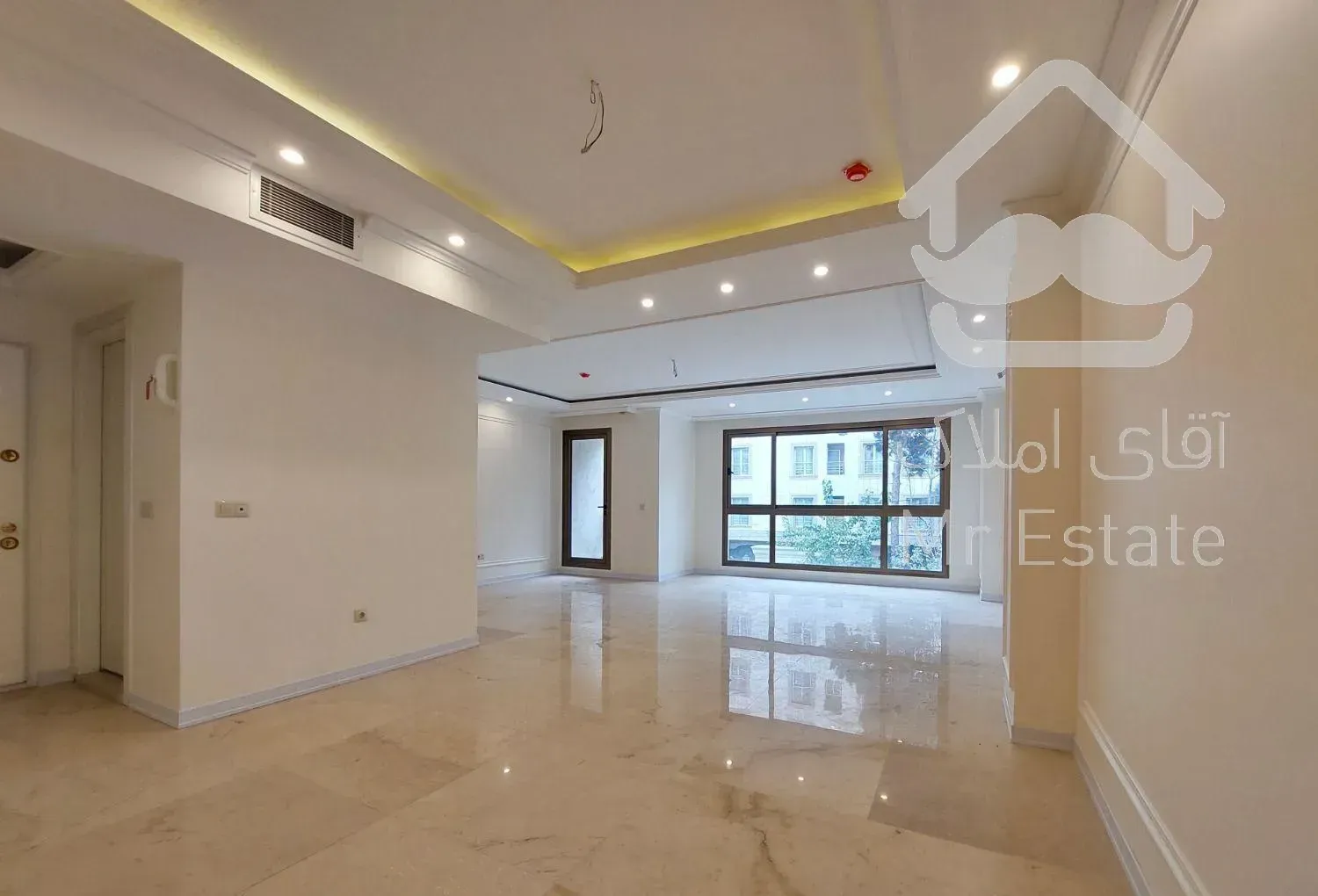 پاسداران/۱۵۵متر/نوساز/دوپارکینگ سندی