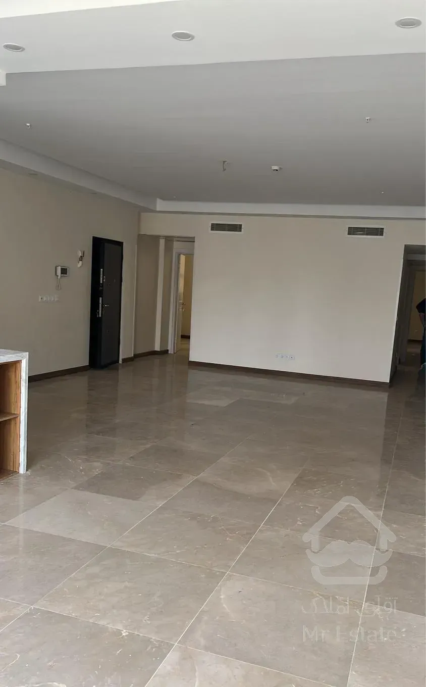 ۱۵۵متر نوساز با دو پارکینگ سندی باکس ۱۵۰غربی