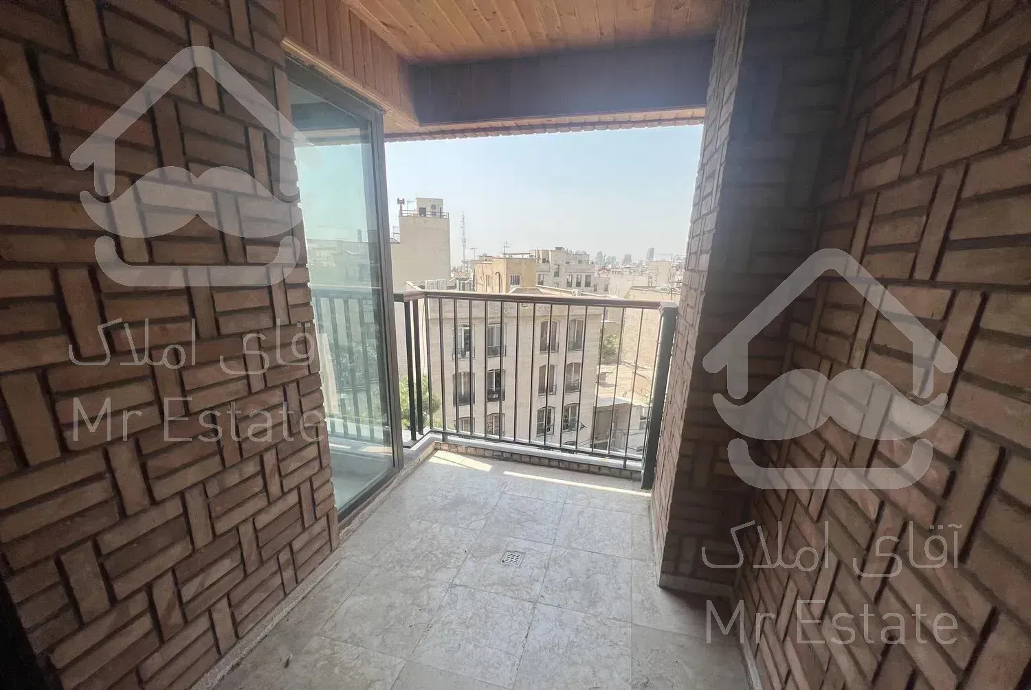 آپارتمان  دلباز