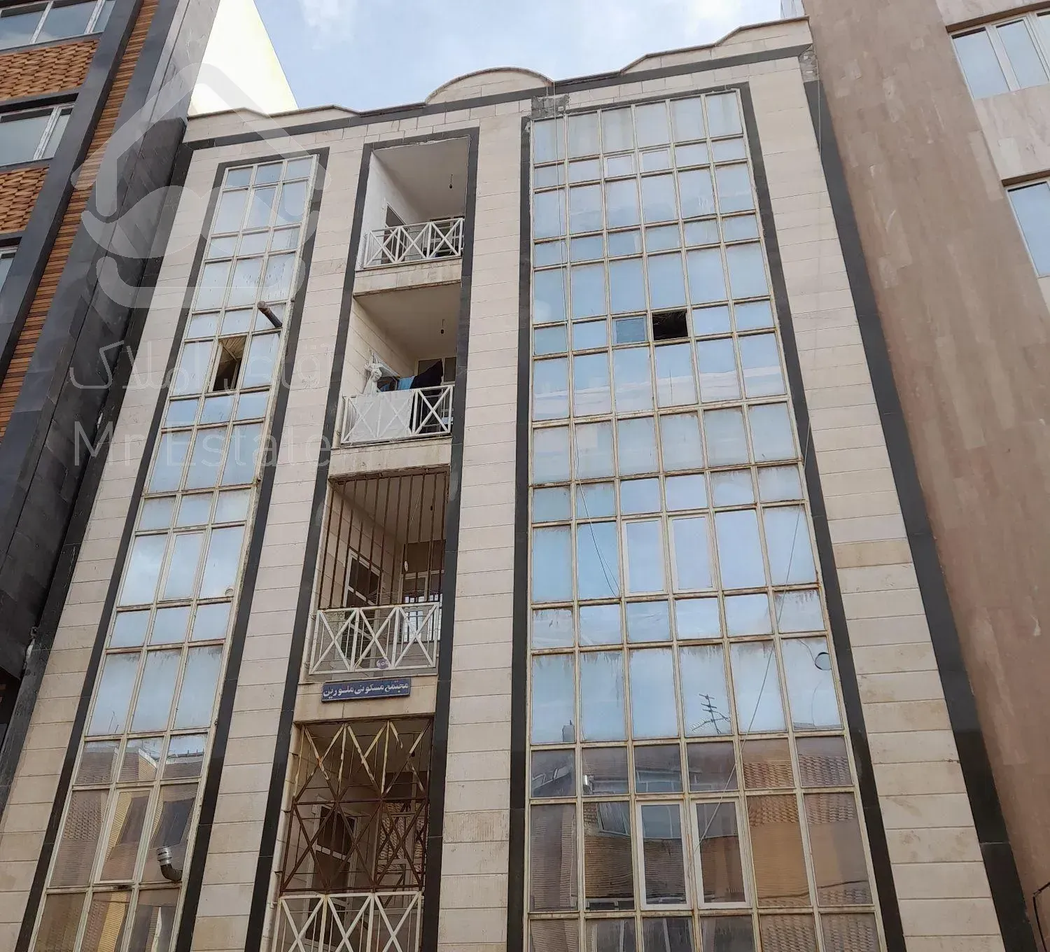 رهن آپارتمان ۸۸ متری ژاندارمری/متخصصین