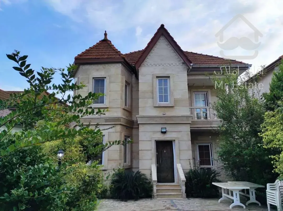 فروش ویلا دوبلکس 380 متری زیباکنار سندار