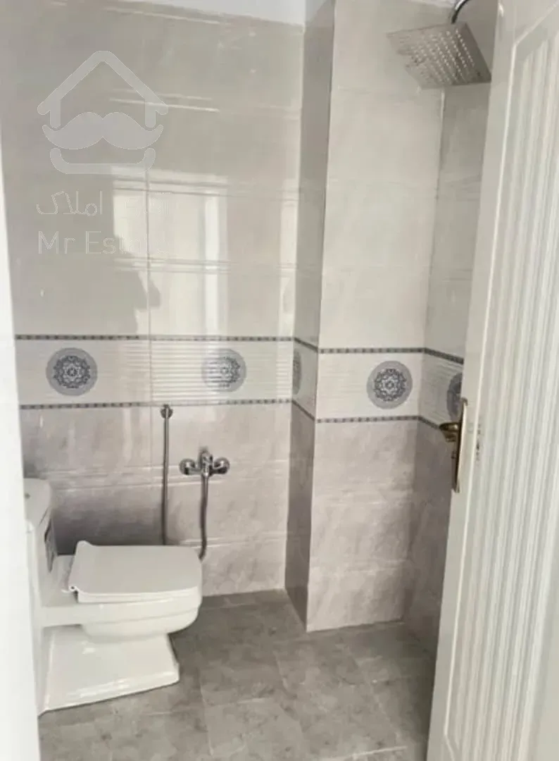 واحد١١۵متری آماده ی تحویل ویو دار فول امکانات شهرک الهیه