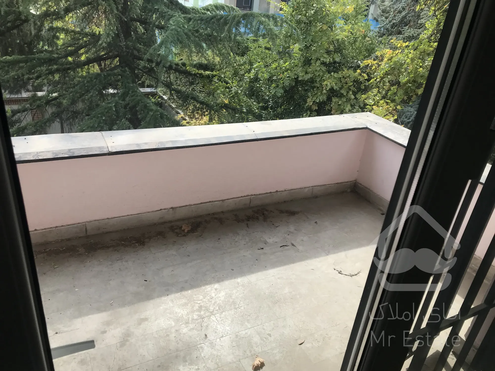 شهرک غرب فاز ۴اداری۸۰متر تاپ لوکیشن