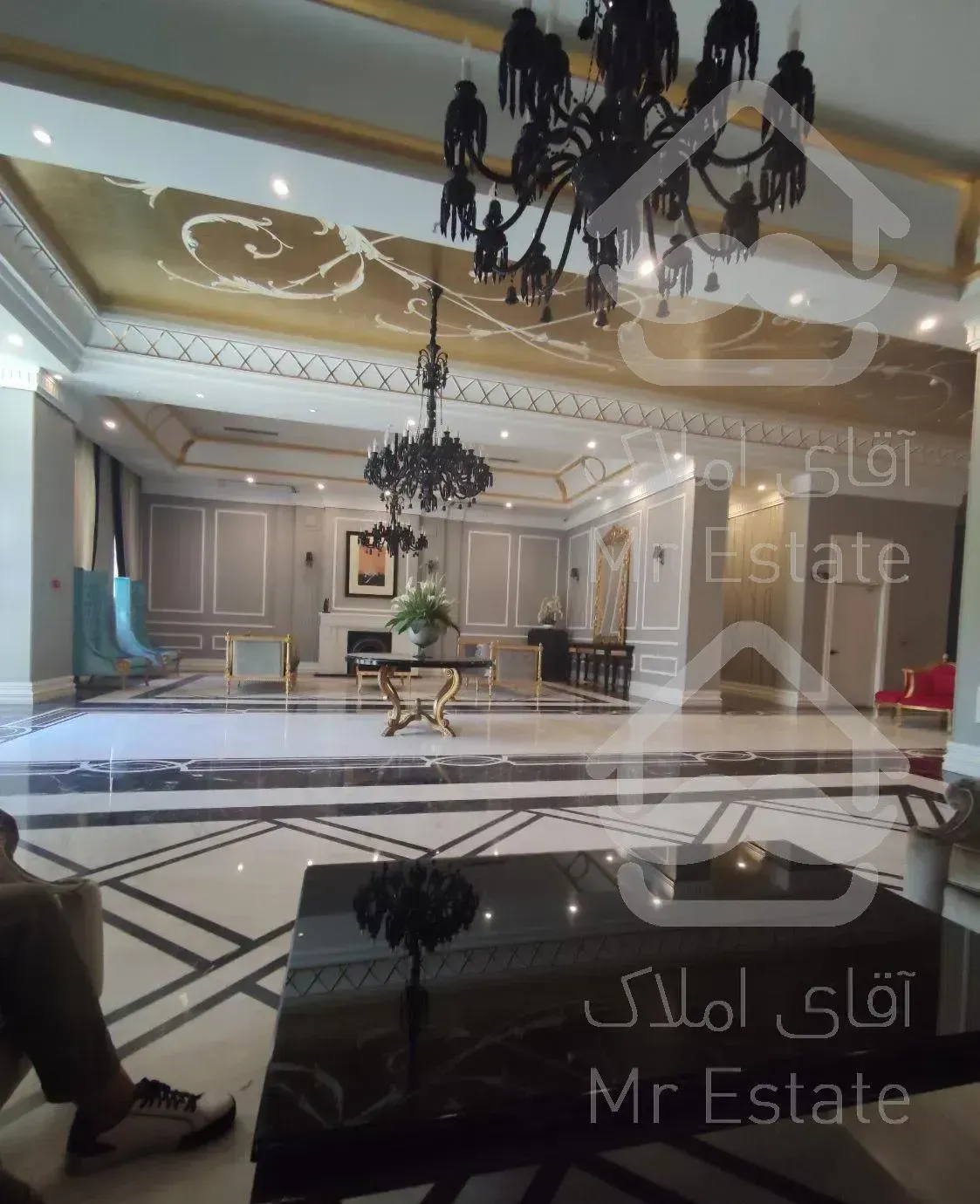 زعفرانیه۱۸۲متر/برج برند/نوساز/لوکیشن