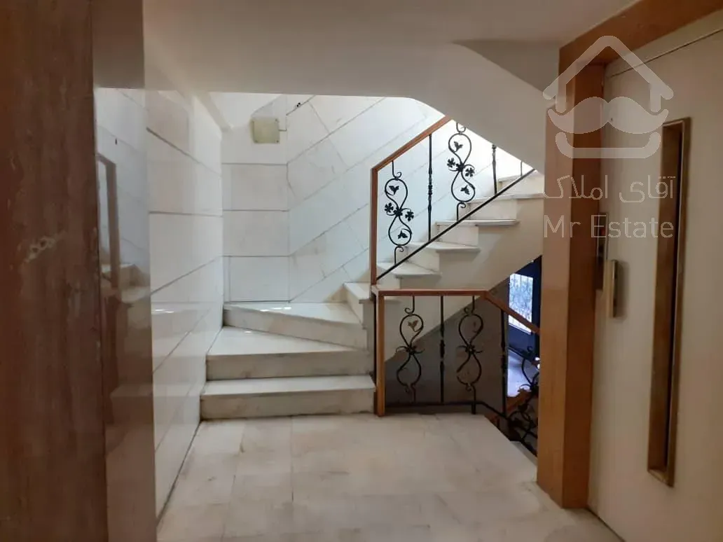 فروش 198 متری اختیاریه