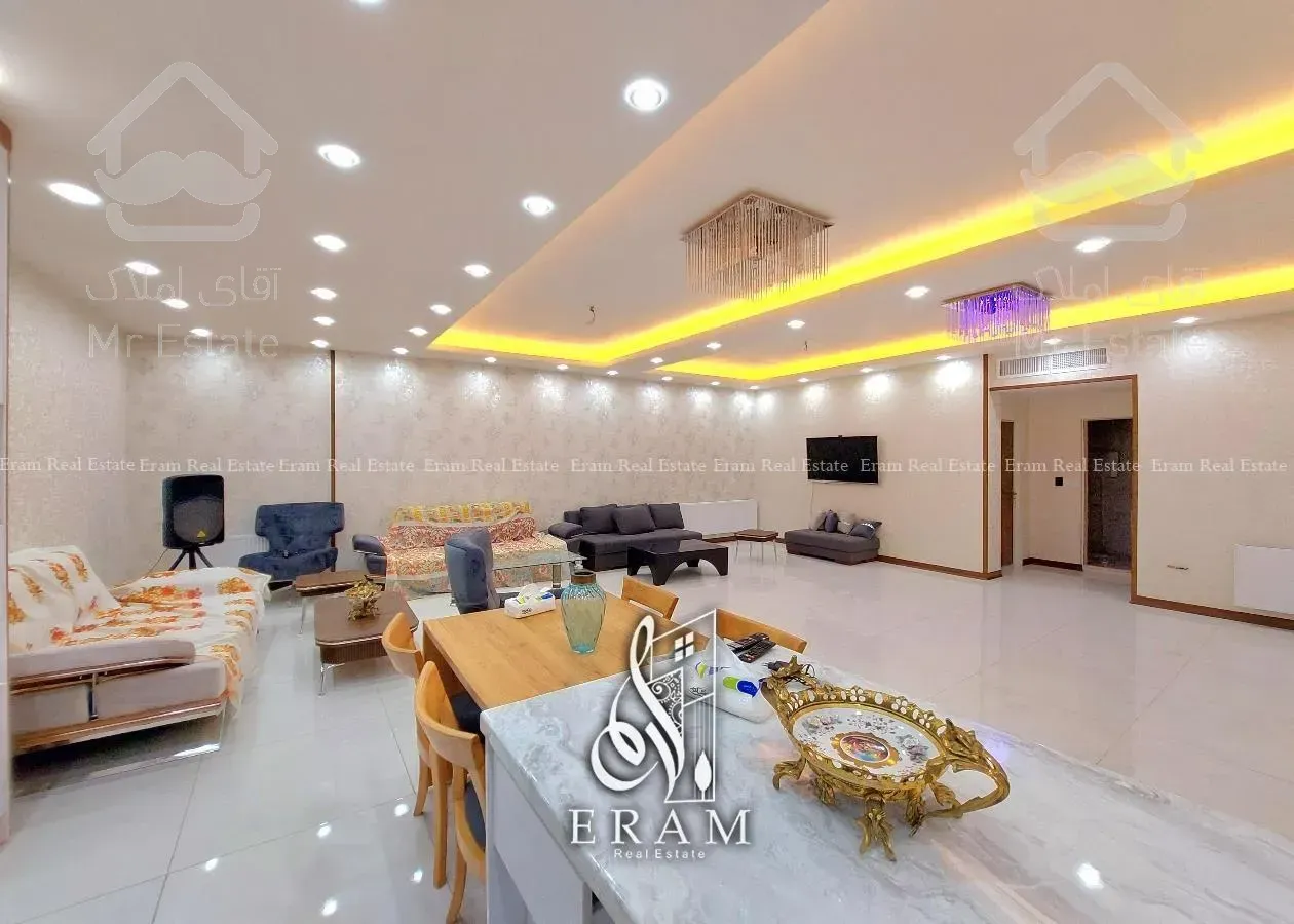 940 متر باغ ویلا لوکس در کردزار شهریار