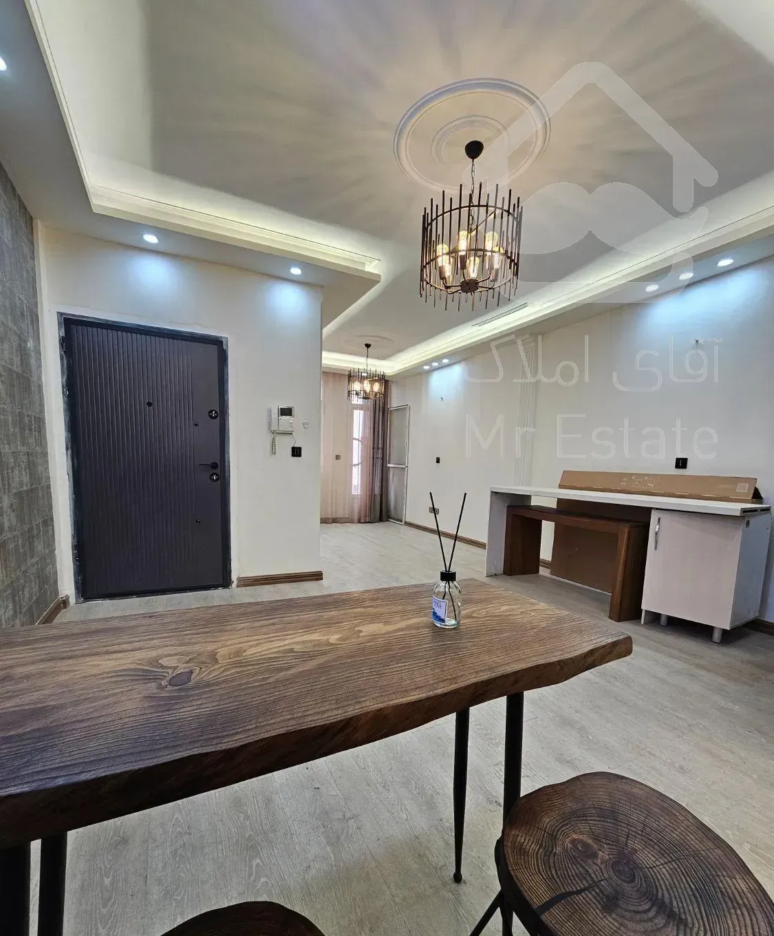 ۵۷متر مدرن / طبقه اول / ۲پارکینگ باکس