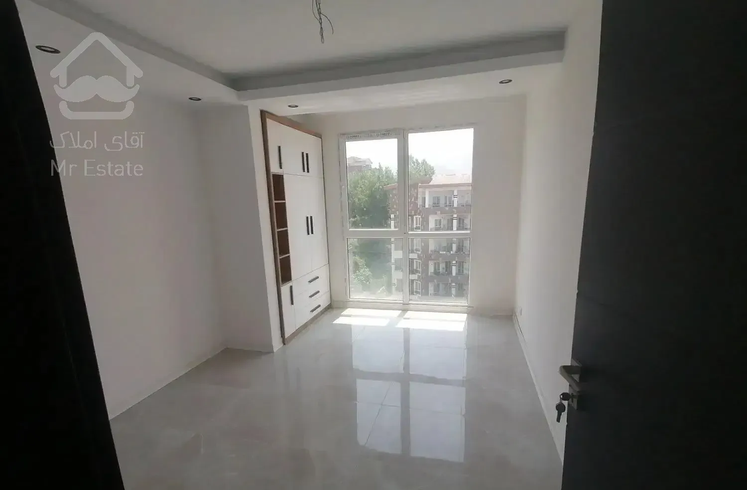 175متر تک واحدی نوساز کلید نخورده