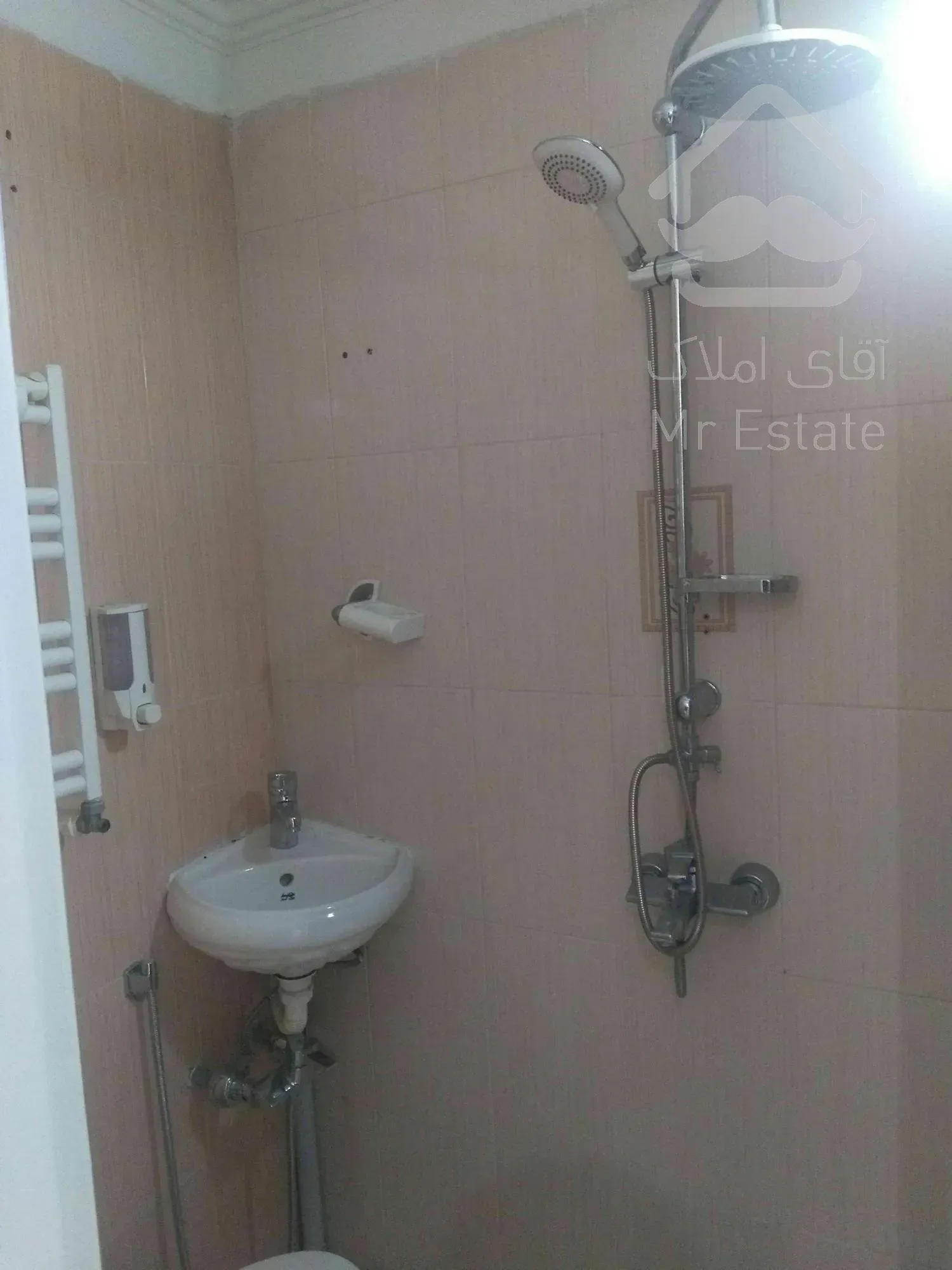 آپارتمان 95 متری در بلوار فردوس غرب 