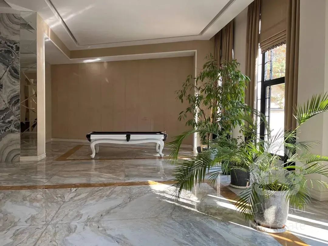 فروش  اپارتمان 215 متری زععفرانیه