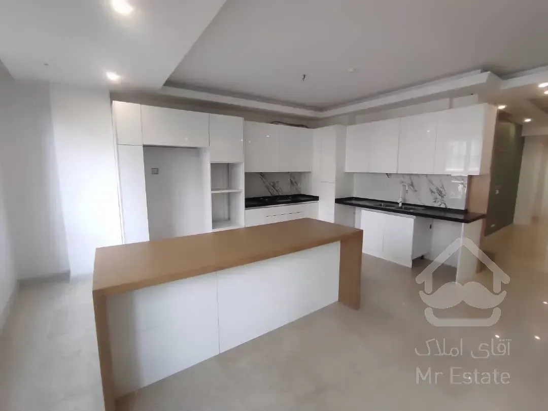 رهن و اجاره ۱۲۰متر فرمانیه غرق نور