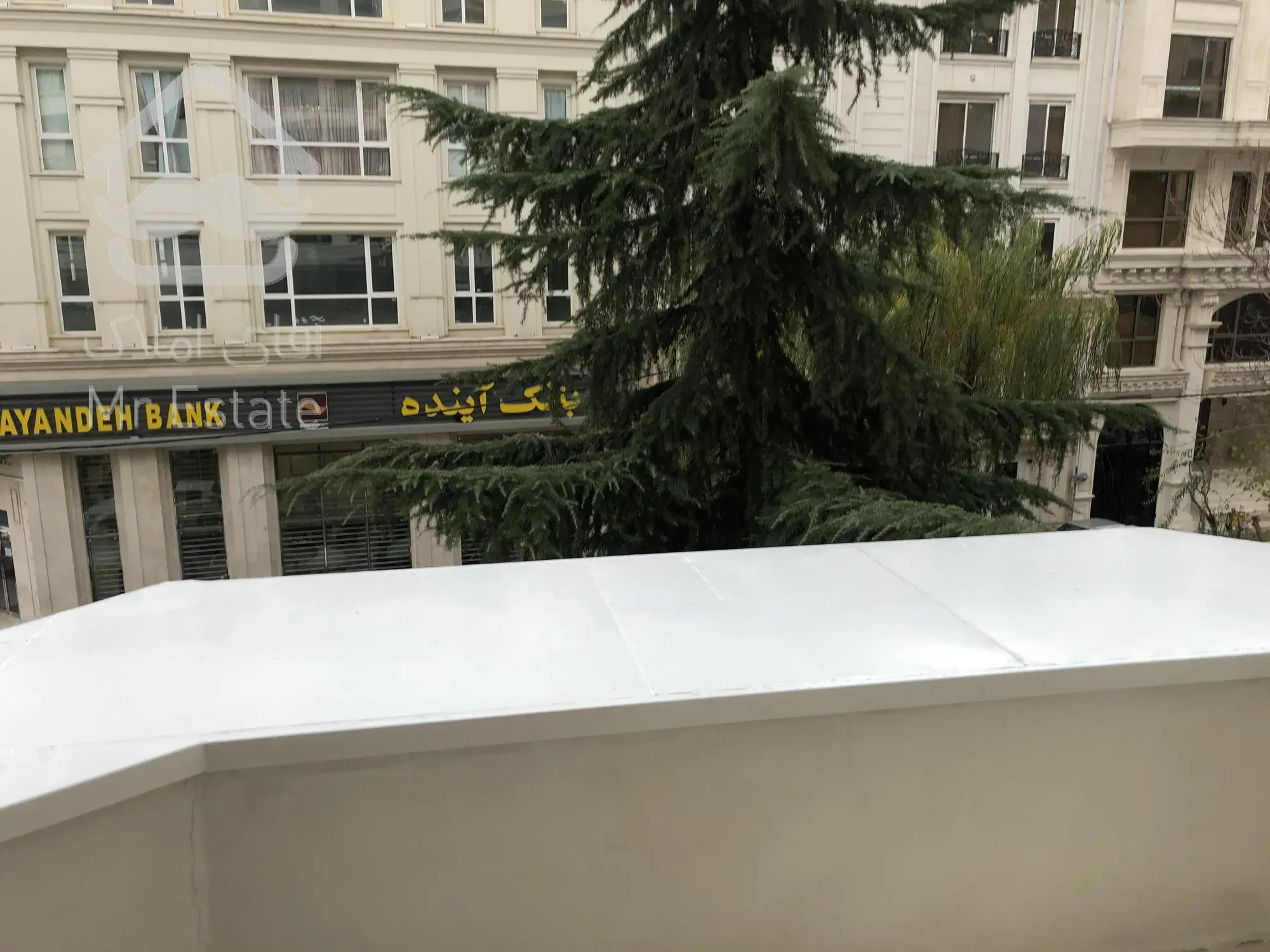 رهن و اجاره آپارتمان ۲۲۰ متری ۳ خوابه فرمانیه