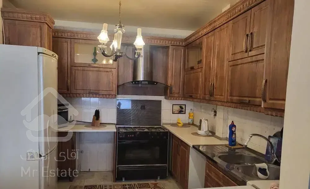 آپارتمان ۹۰ متری ۲ خوابه طبقه ۴ در تهرانپارس غربی