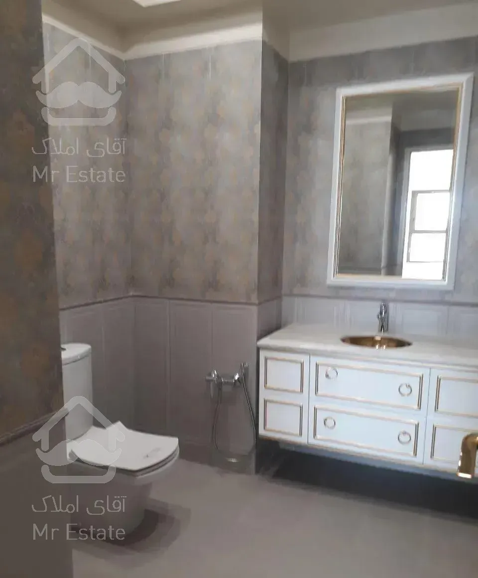 باغ فردوس ۳۰۰ متر