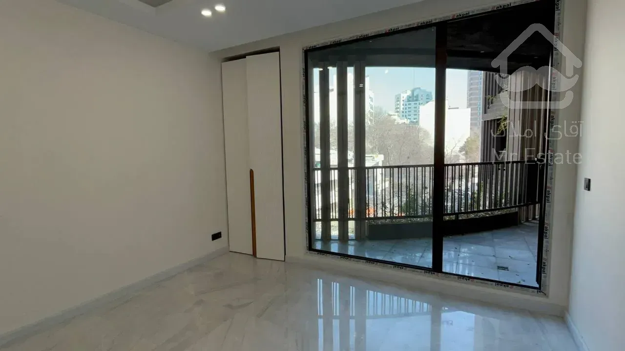 فروش اپارتمان 195 متری محمودیه