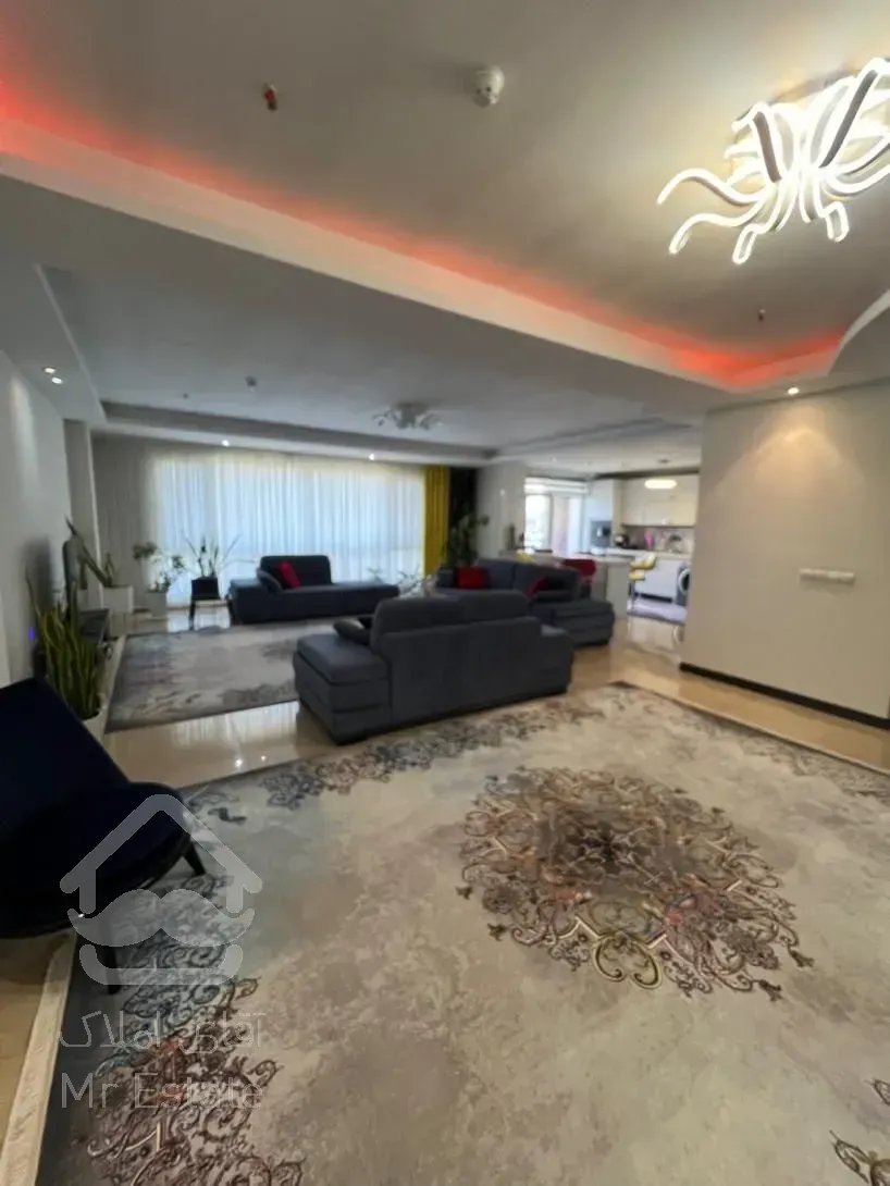 ۱۳۰متر واحد دوخواب/لوکس/کلید نخورده