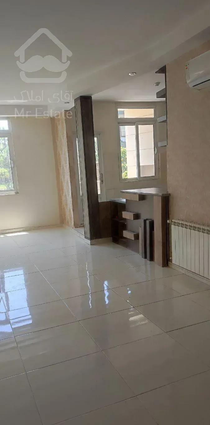 اقبال ۱۰۵ متری