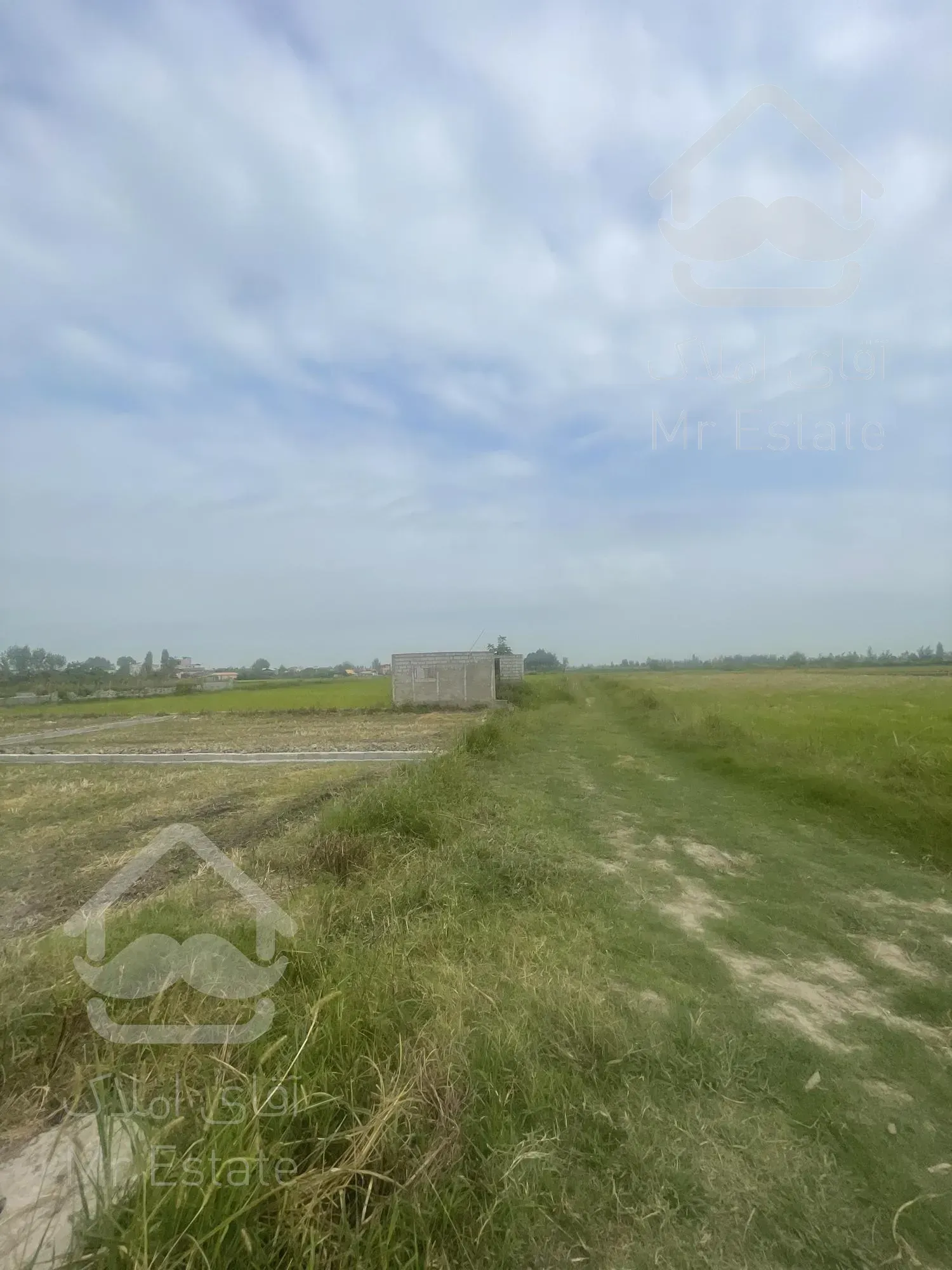 زمین ۲۰۰ متری ۲۸۰ میلیون